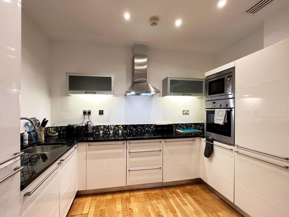 Stylish Apartment In Canary Wharf Лондон Екстер'єр фото