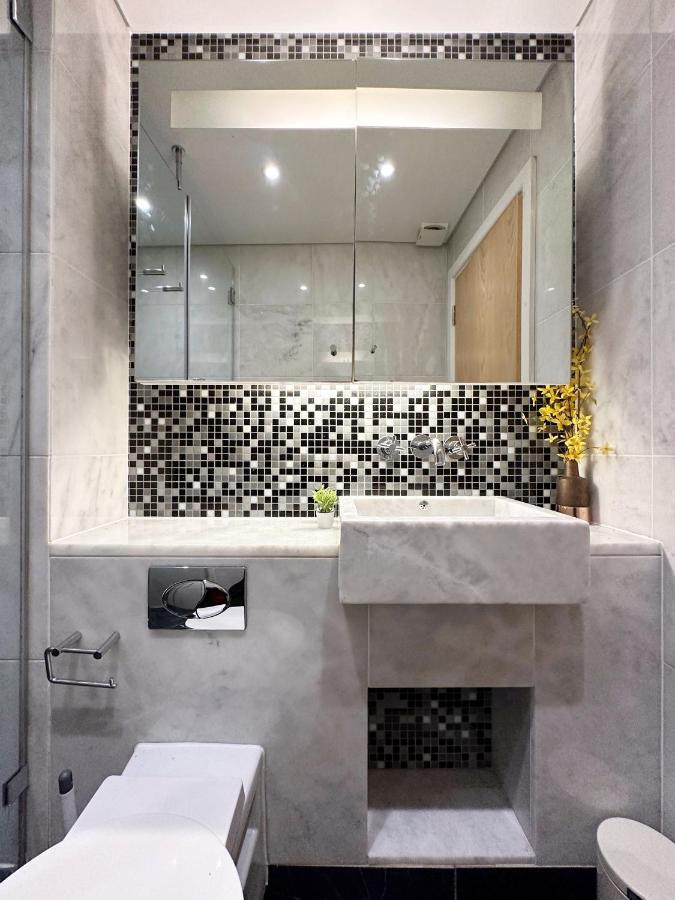 Stylish Apartment In Canary Wharf Лондон Екстер'єр фото