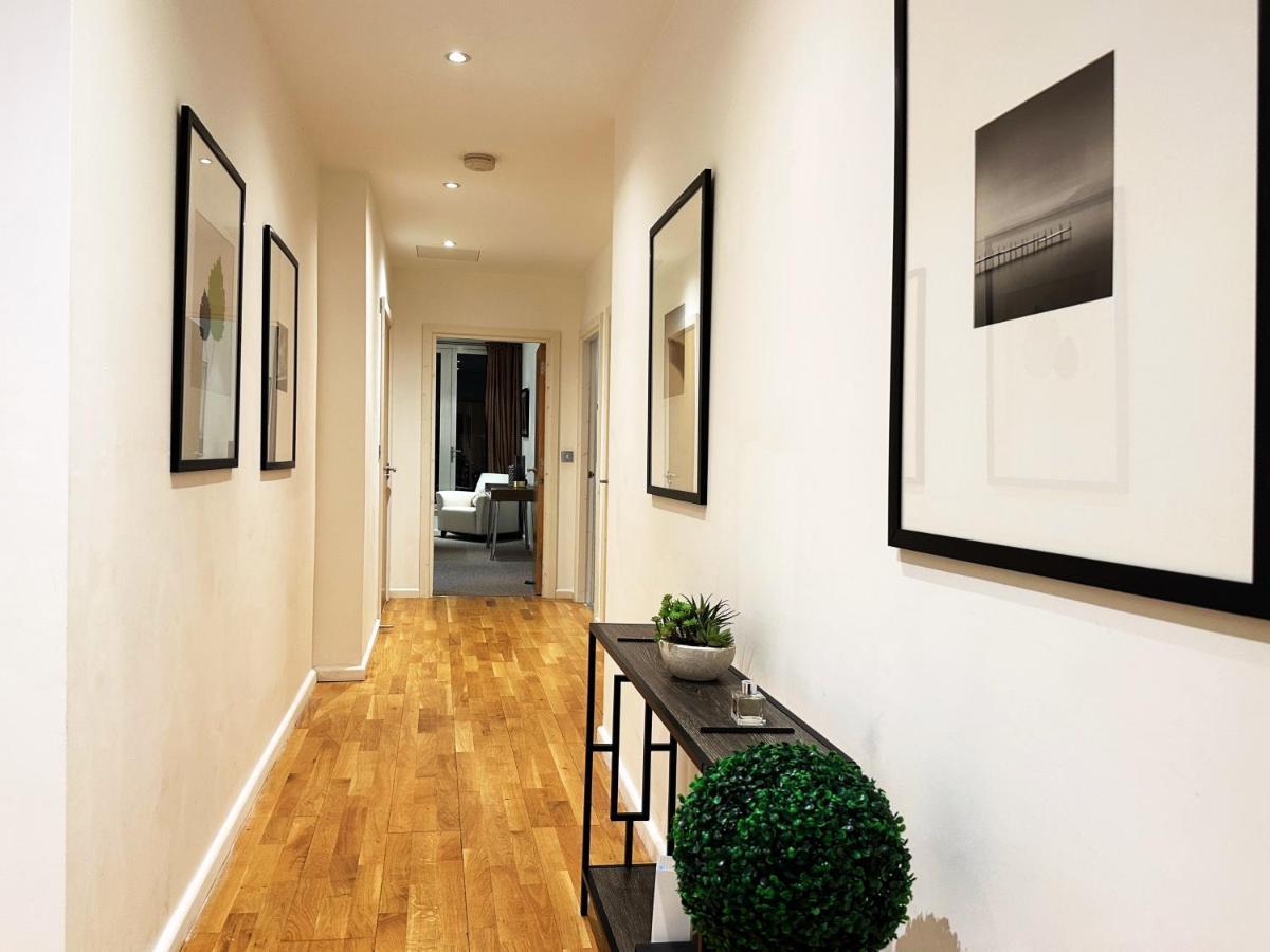 Stylish Apartment In Canary Wharf Лондон Екстер'єр фото
